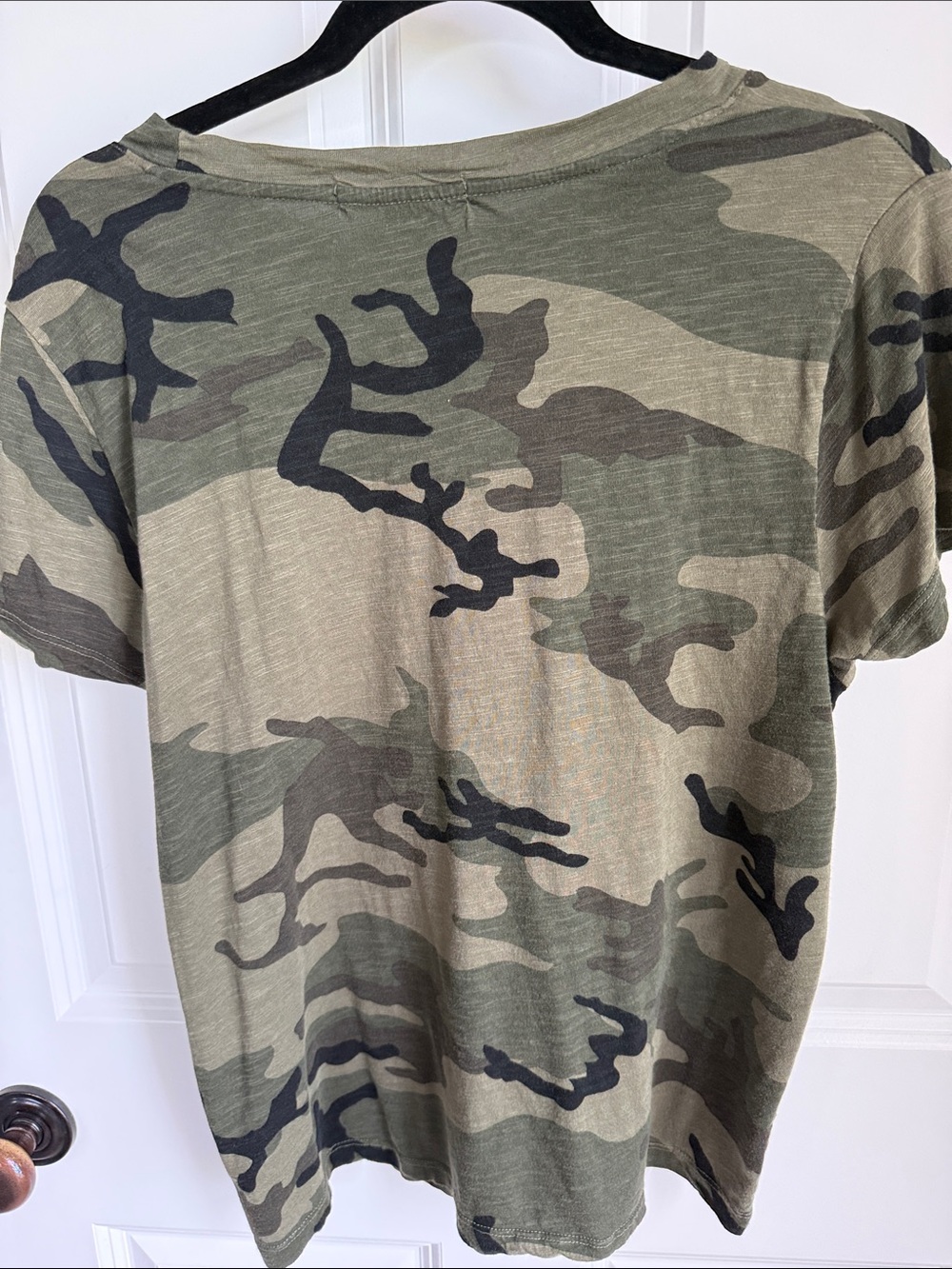 Sanctuary Womens Olive Camo Short Sleeve Tee Size L - Picture 3 of 3